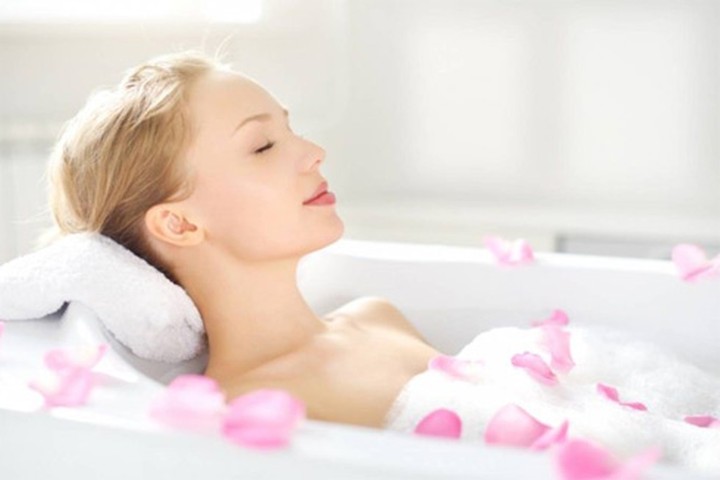 Hướng dẫn tắm bồn tắm SETO đúng cách và tạo bọt ở bồn tắm thư giãn