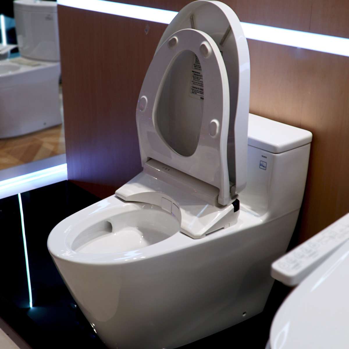 Bàn cầu một khối TOTO MS625DW11 kèm nắp rửa điện tử WASHLET dòng S7 TCF4911Z Thông Tin Bàn Cầu Một Khối Toto Ms625Dw11 Kèm Nắp Rửa Điện Tử Washlet Dòng S7 Tcf4911Z
