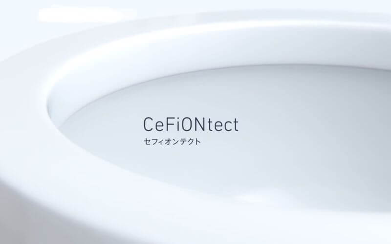 Cefiontect Là Lớp Men Sứ Mịn Màng Được Tráng Trên Toàn Bộ Bề Mặt Bàn Cầu. Lớp Men Tráng Vô Cùng Mịn Màng Này Khiến Cho Chất Thải Không Thể Bám Vào Bề Mặt