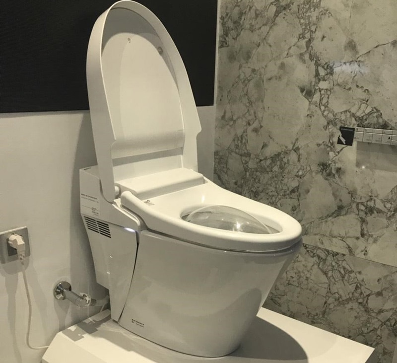 Mua Nắp Bồn Cầu Inax Chính Hãng Với Giá Tốt Tại Hệ Thống Nhà Tắm Việt