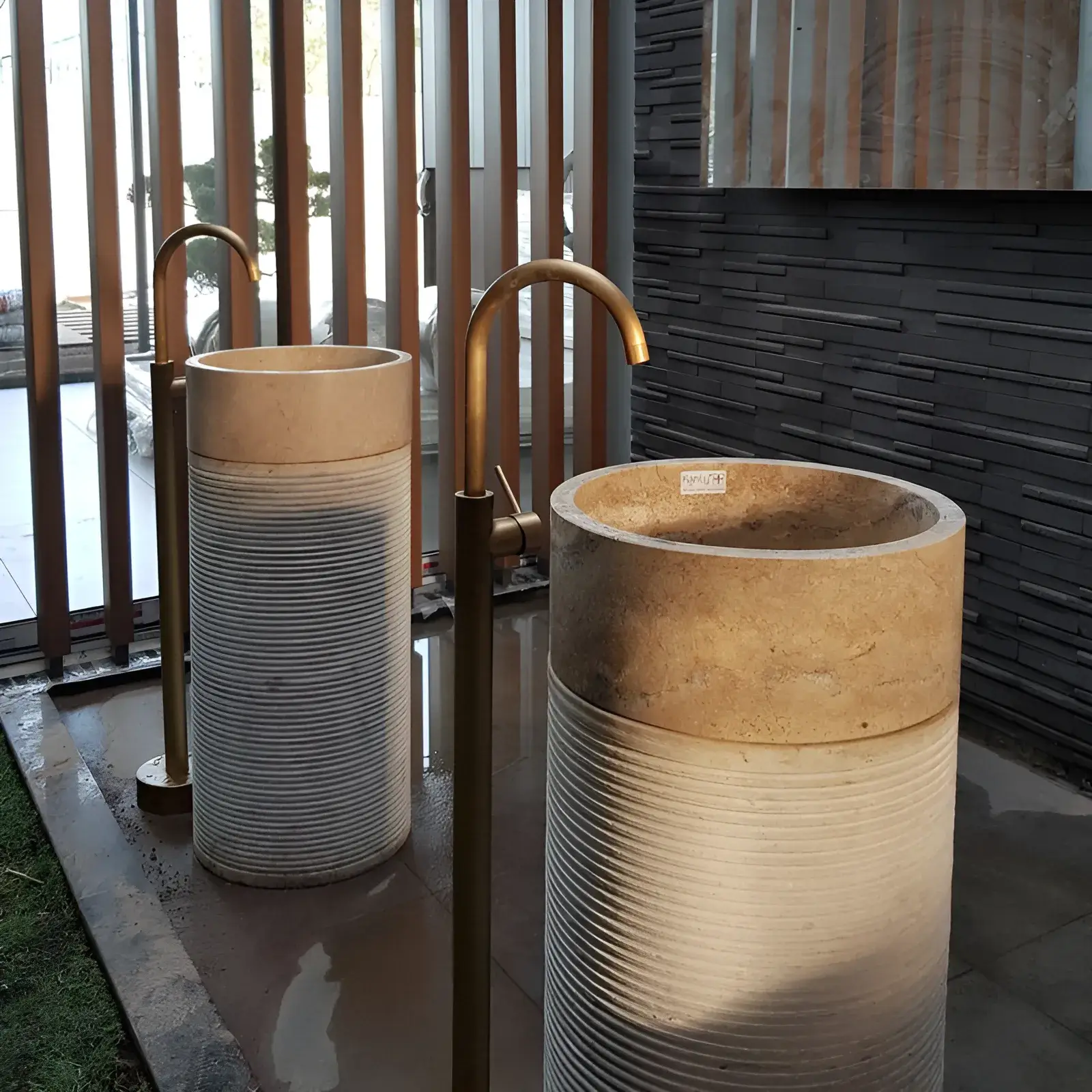 Giới thiệu về chậu lavabo trụ đứng
