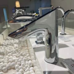 Vòi lavabo TOTO TLE27002A cảm ứng Vòi Lavabo Toto Tle27002A Cảm Ứng - Nhà Tắm Việt