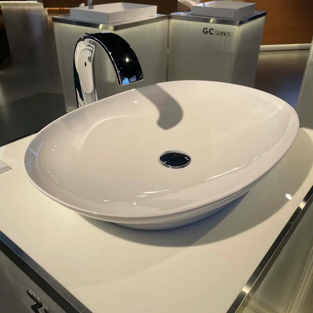 Nên Chọn Chậu Lavabo Đặt Bàn Hay Âm Bàn?
