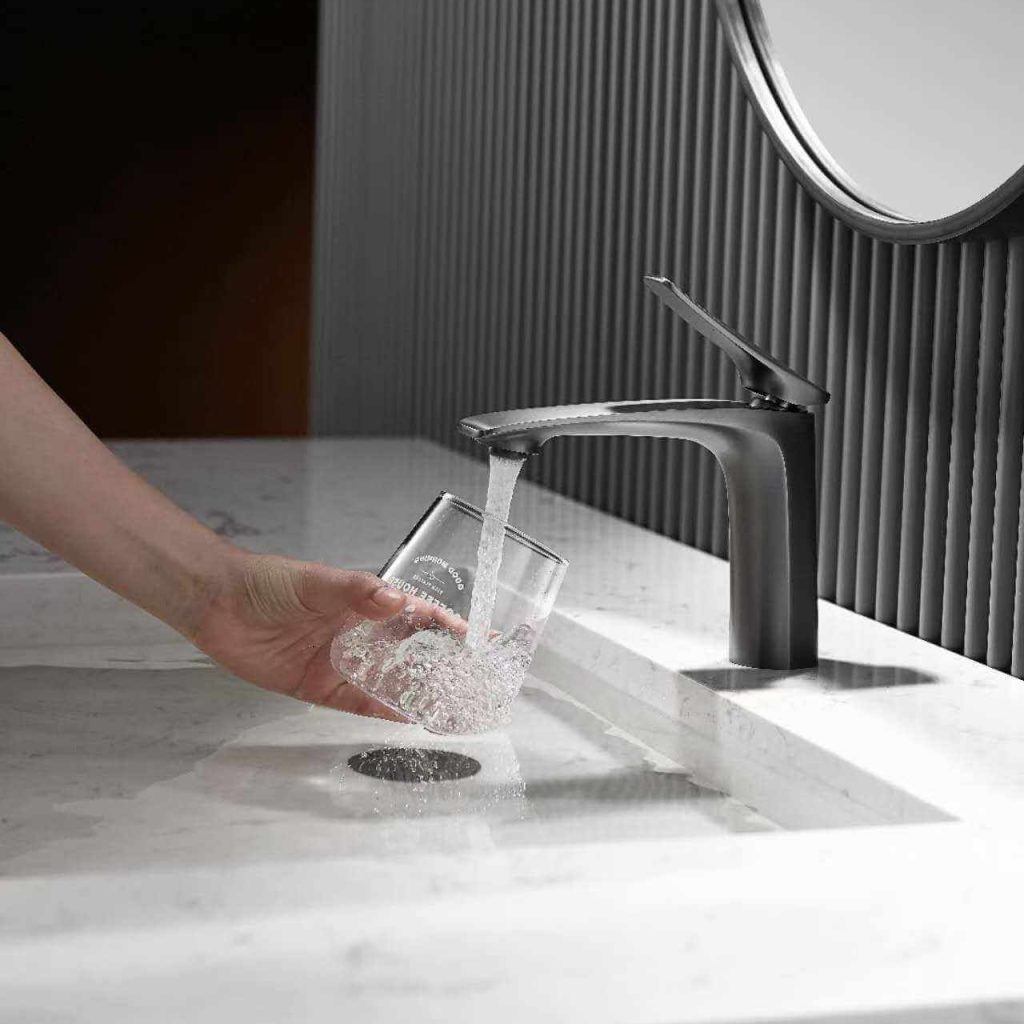 Vòi lavabo nóng lạnh Koravi KRV-LN21X Đặc Điểm Nổi Bật Vòi Lavabo Nóng Lạnh Koravi Krv-Ln21X
